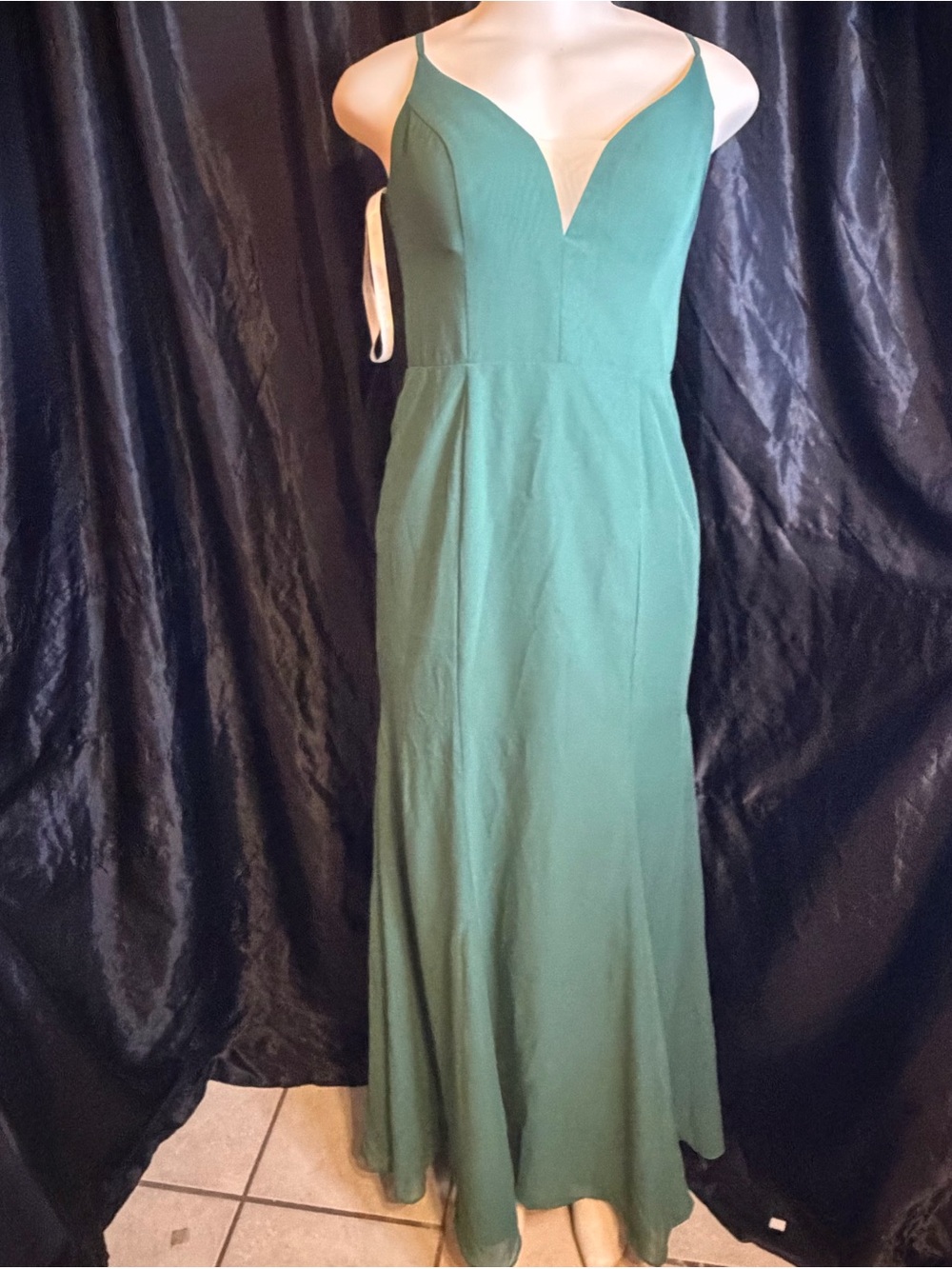 Azazie Emerald Green V-Neck Spaghetti Strap Maxi Gown
